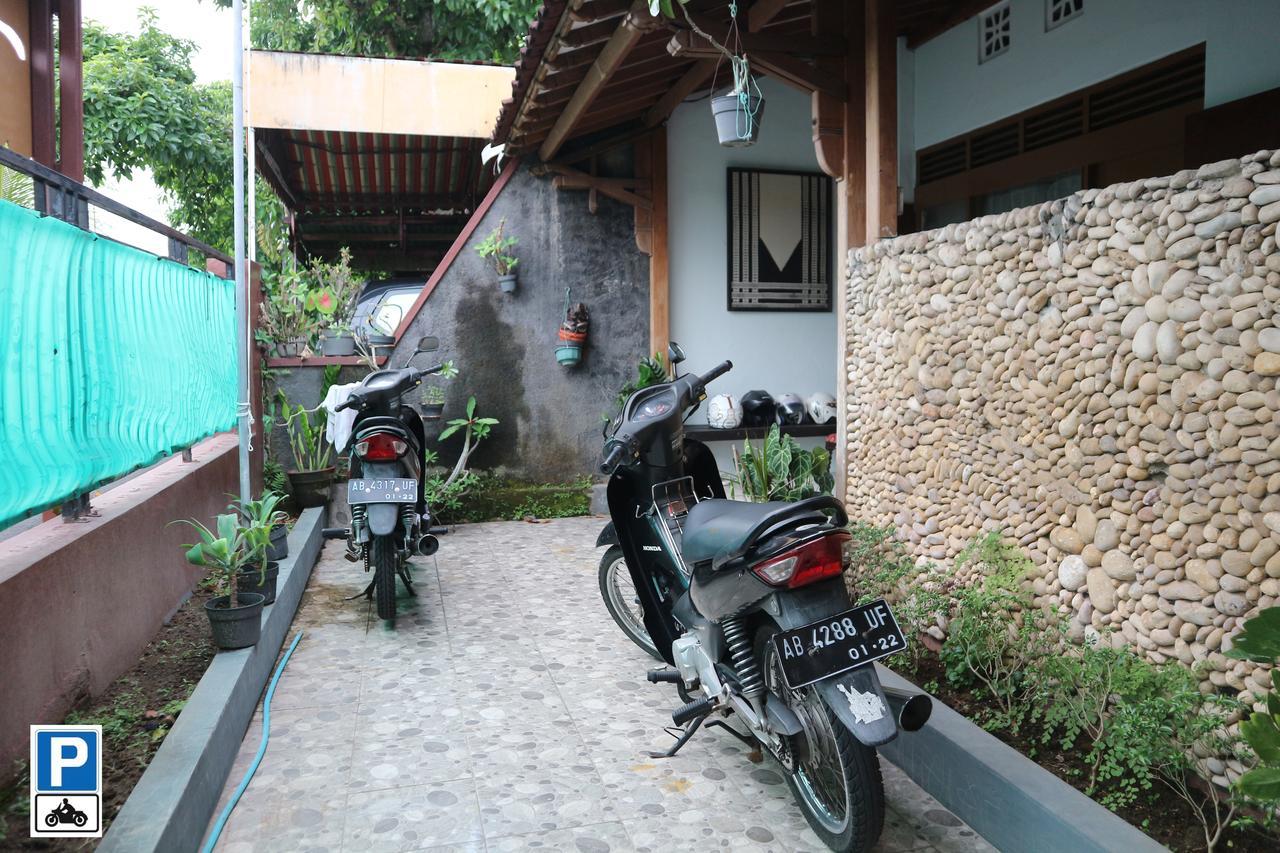 Kembar Guesthouse Yogyakarta Dış mekan fotoğraf